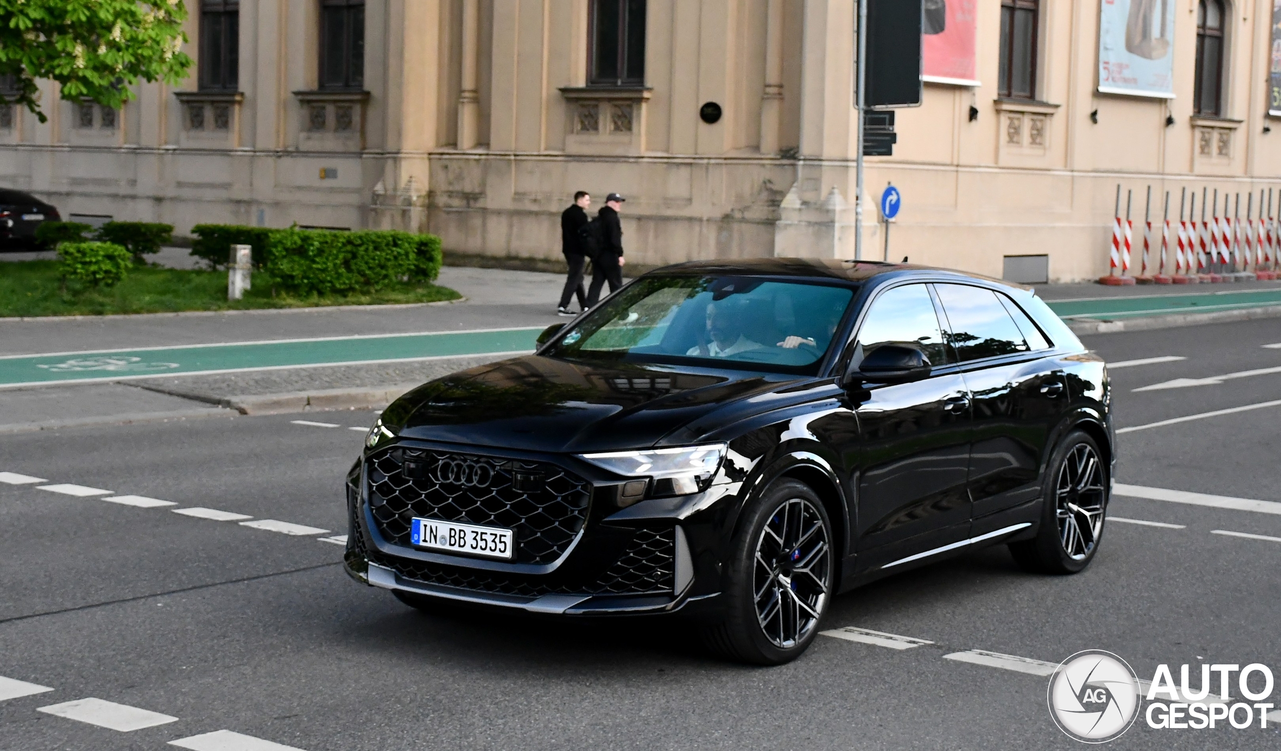 Audi RS Q8 2024