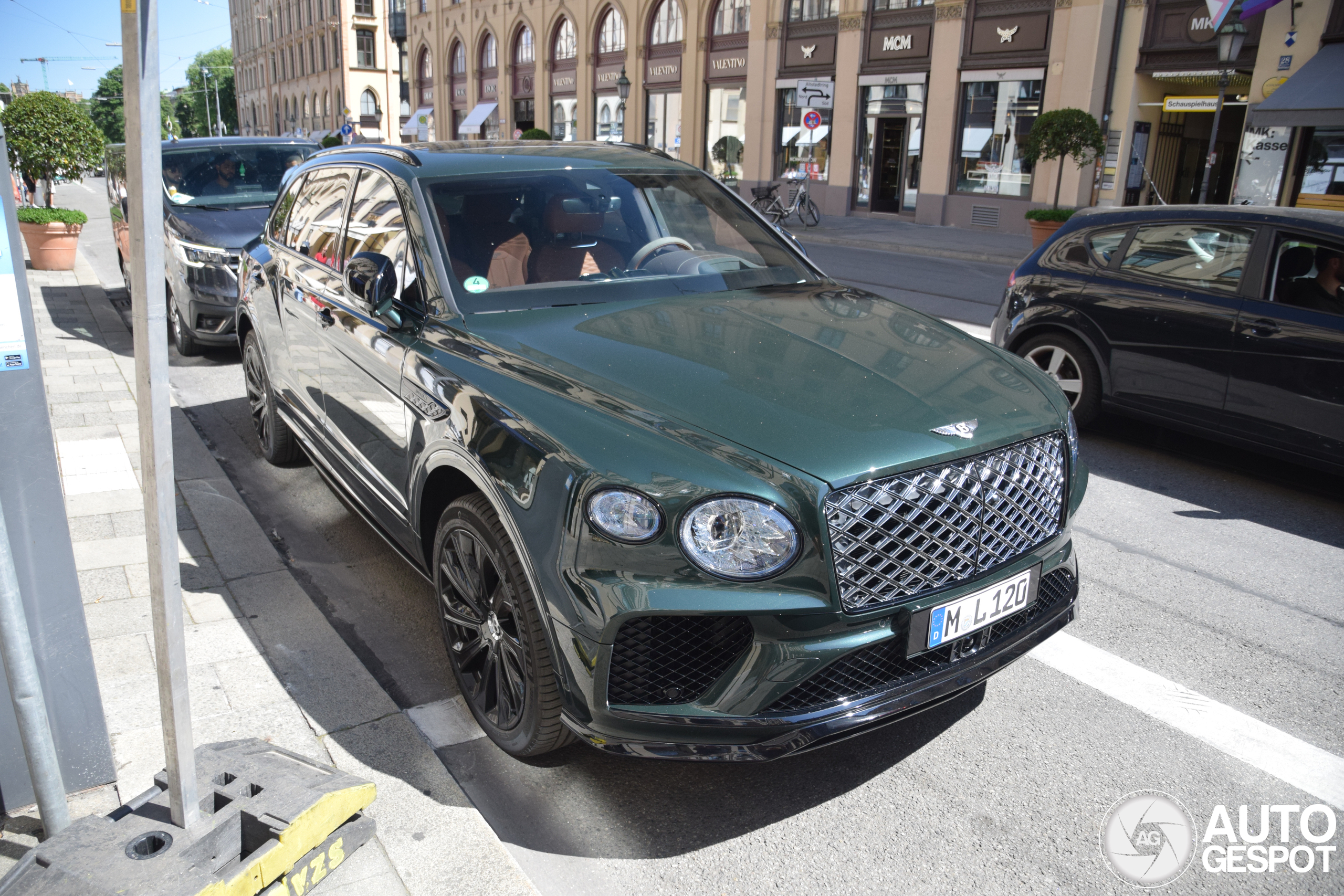 Bentley Bentayga EWB Mulliner