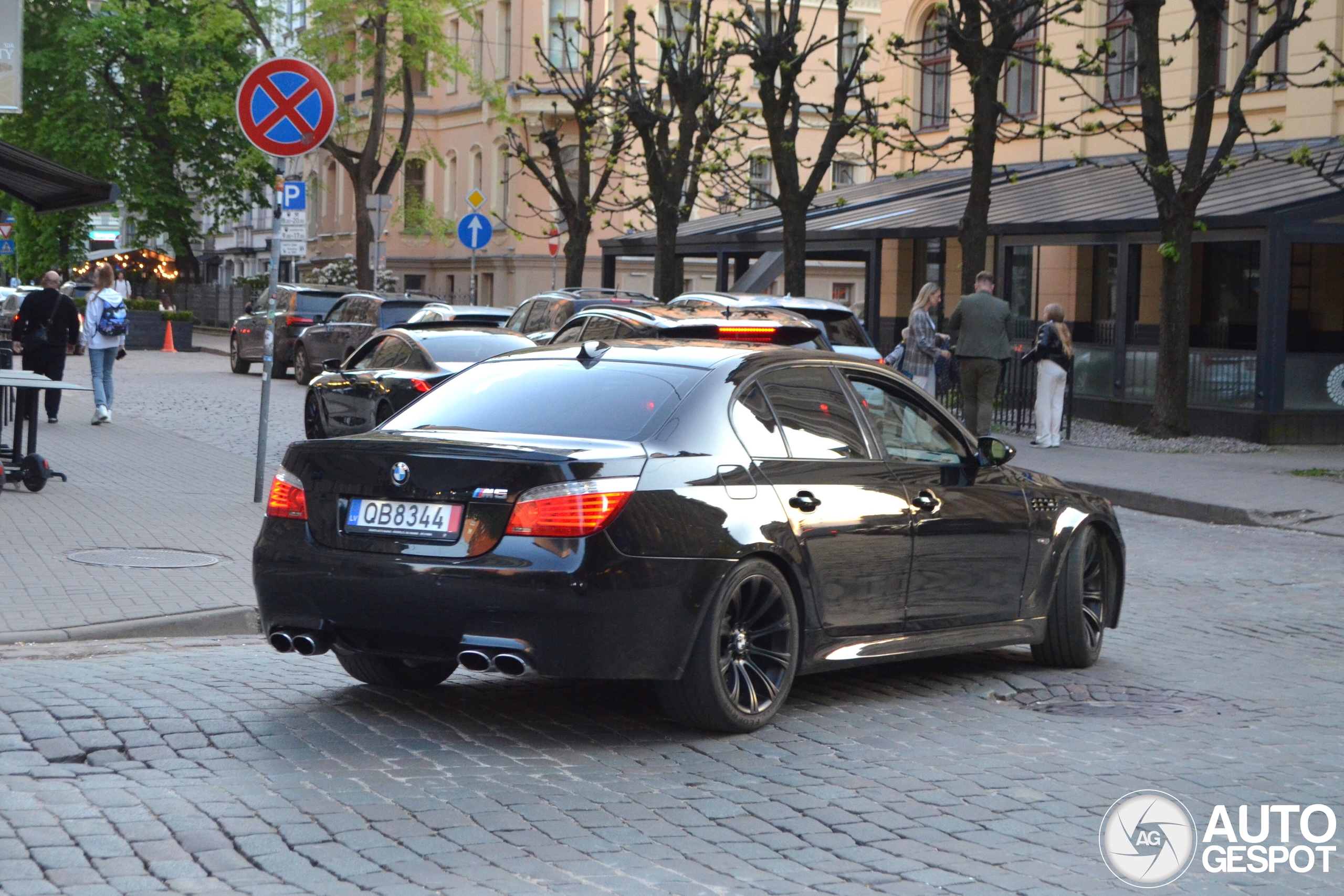 BMW M5 E60 2005