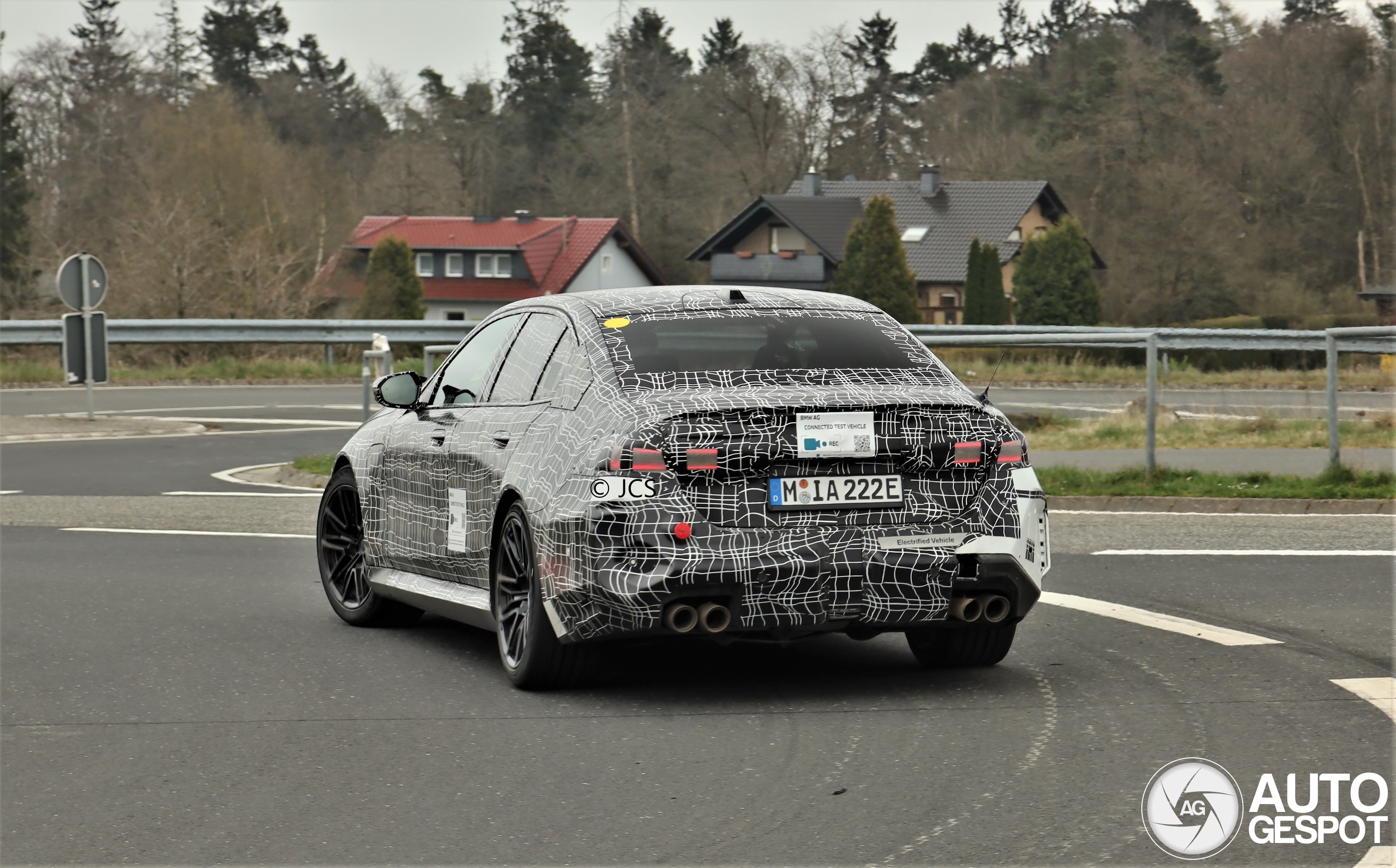 BMW M5 G90