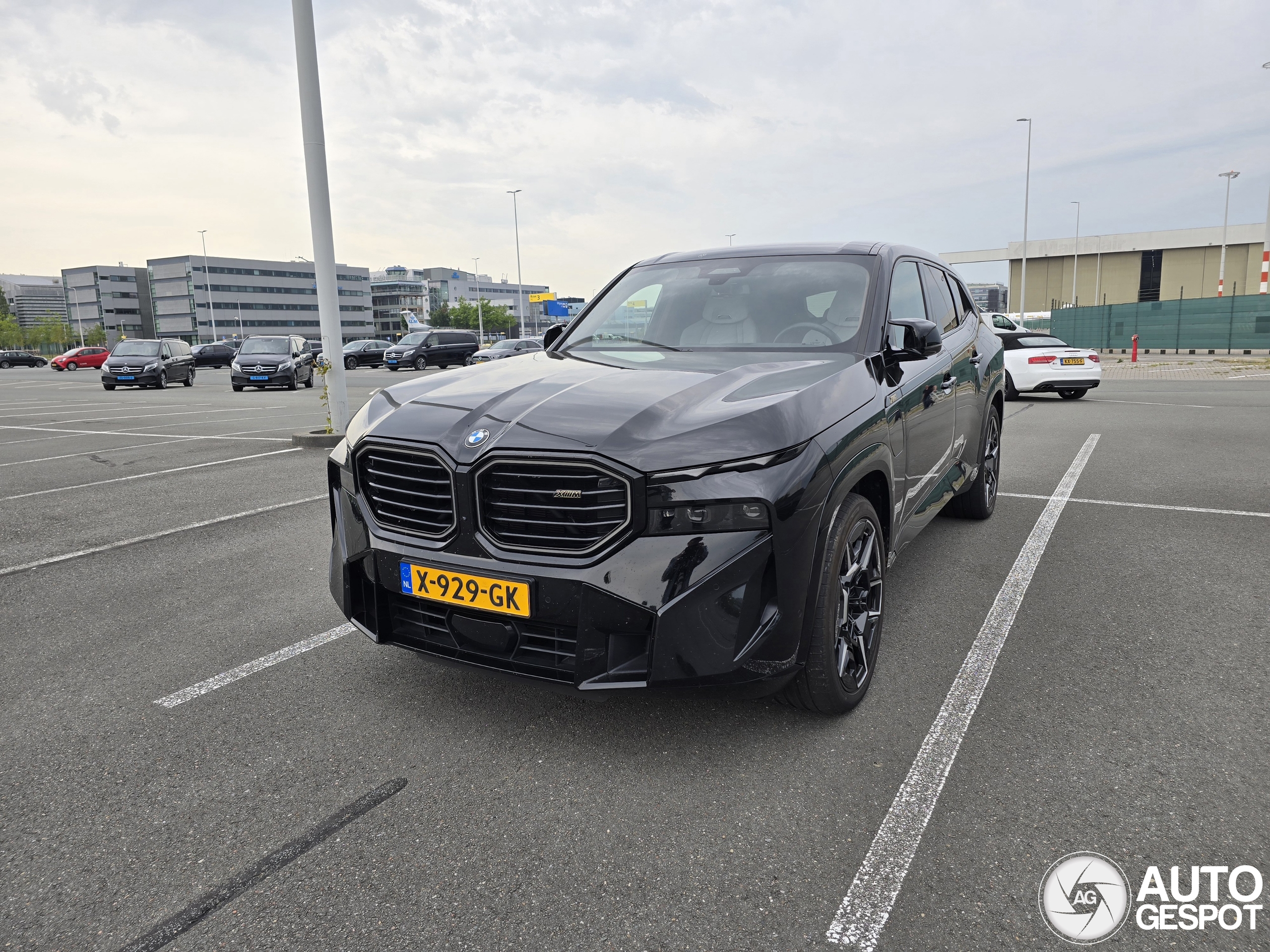 BMW XM G09