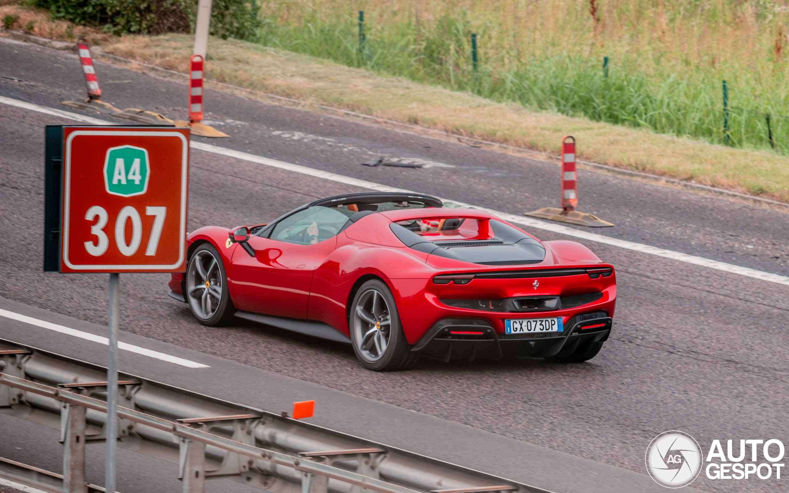 Ferrari 296 GTS