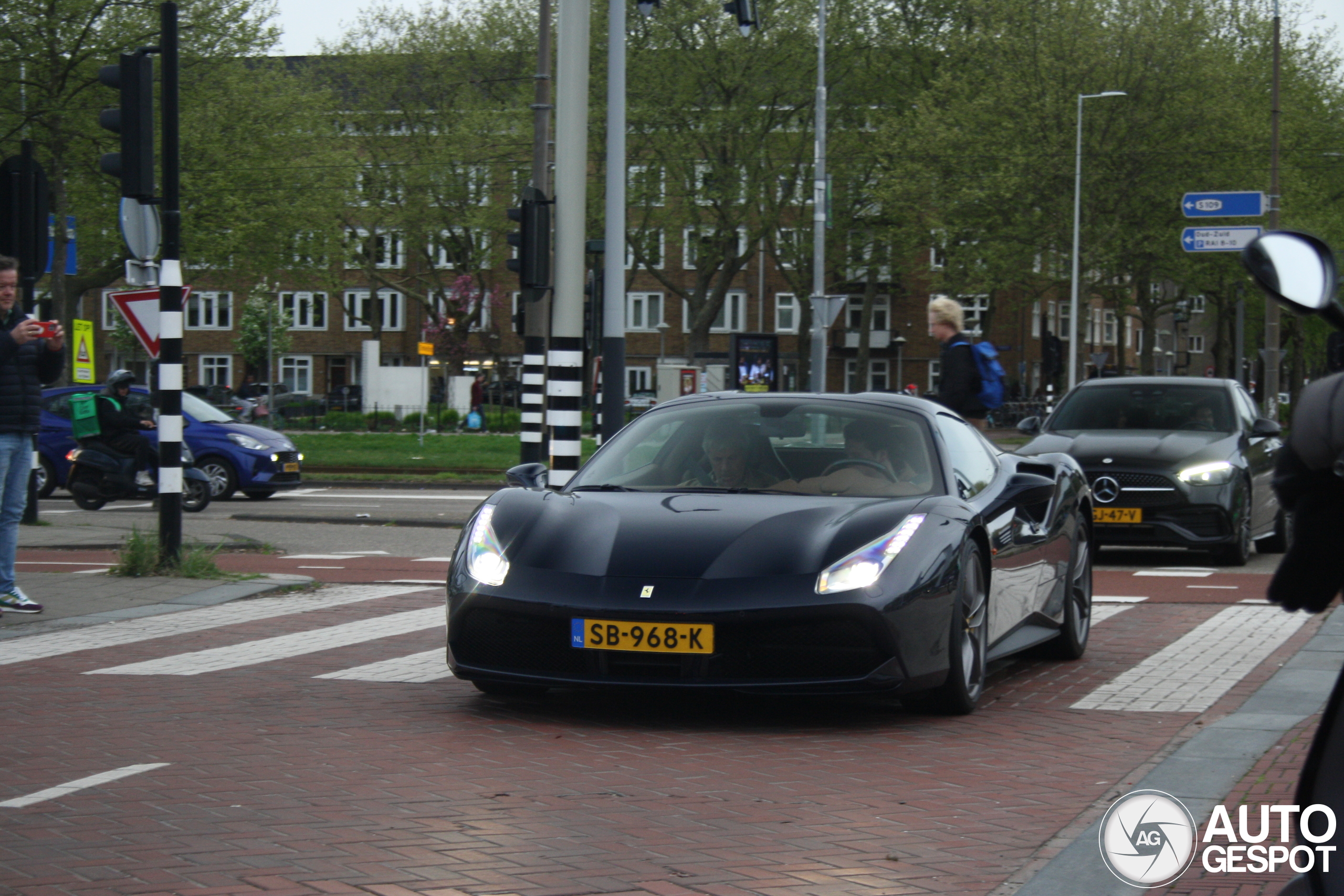 Ferrari 488 Spider