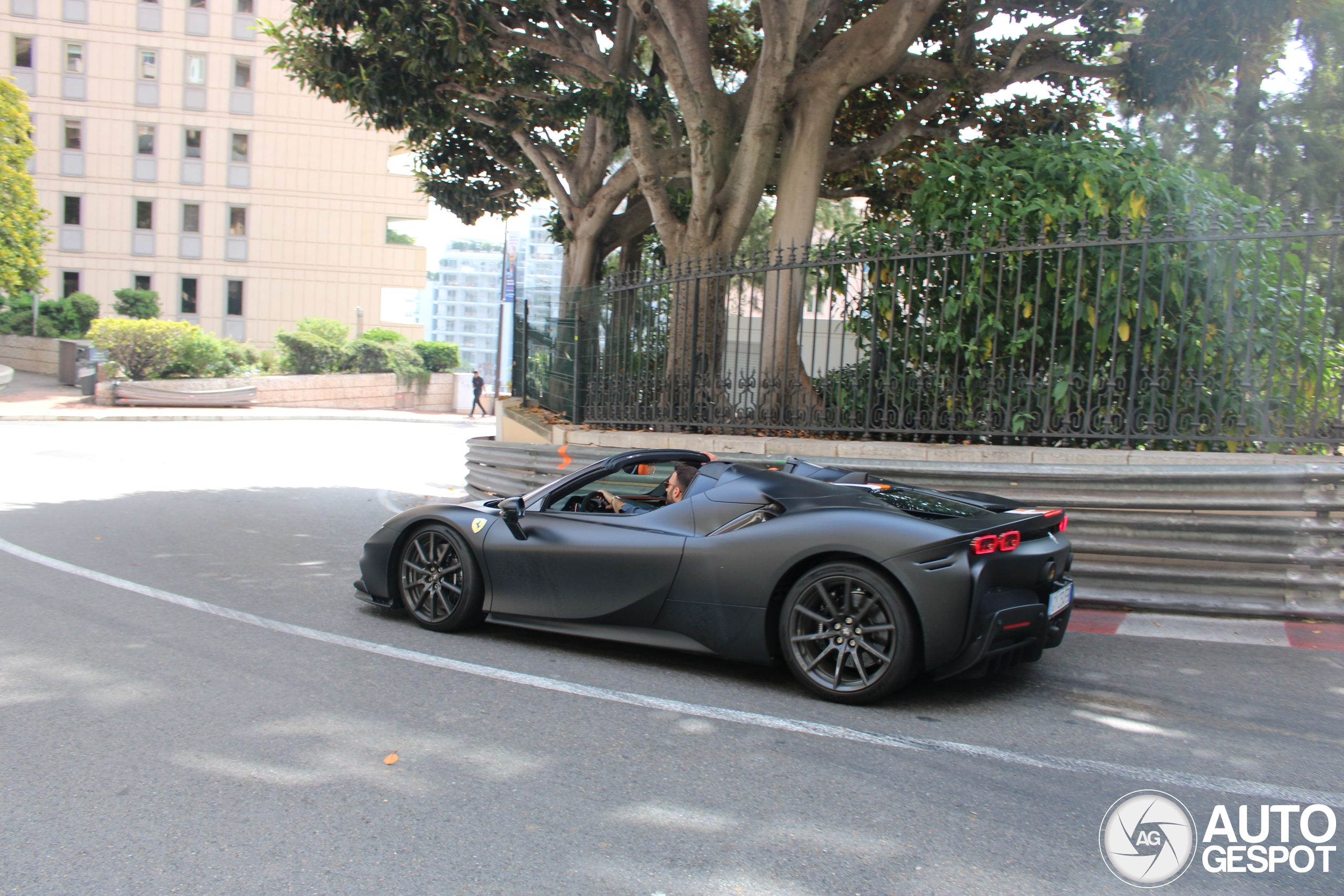 Ferrari SF90 Spider