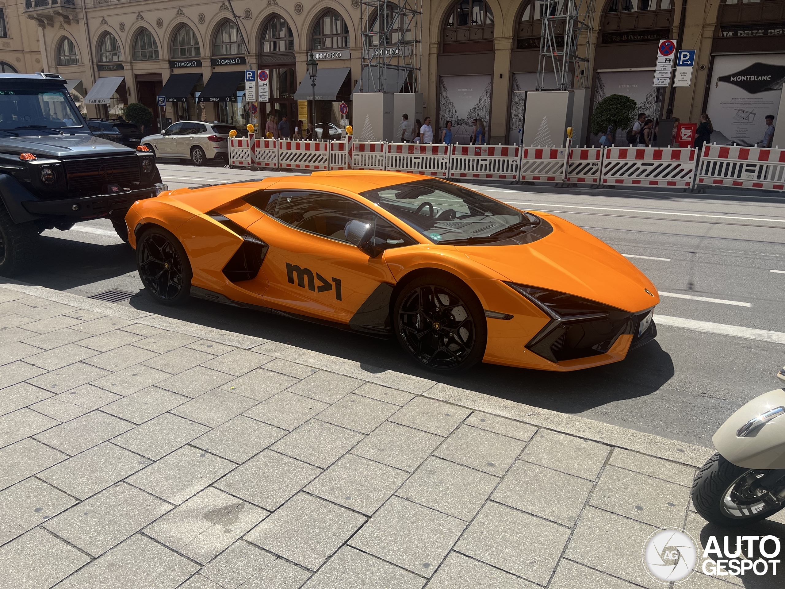 Lamborghini Revuelto