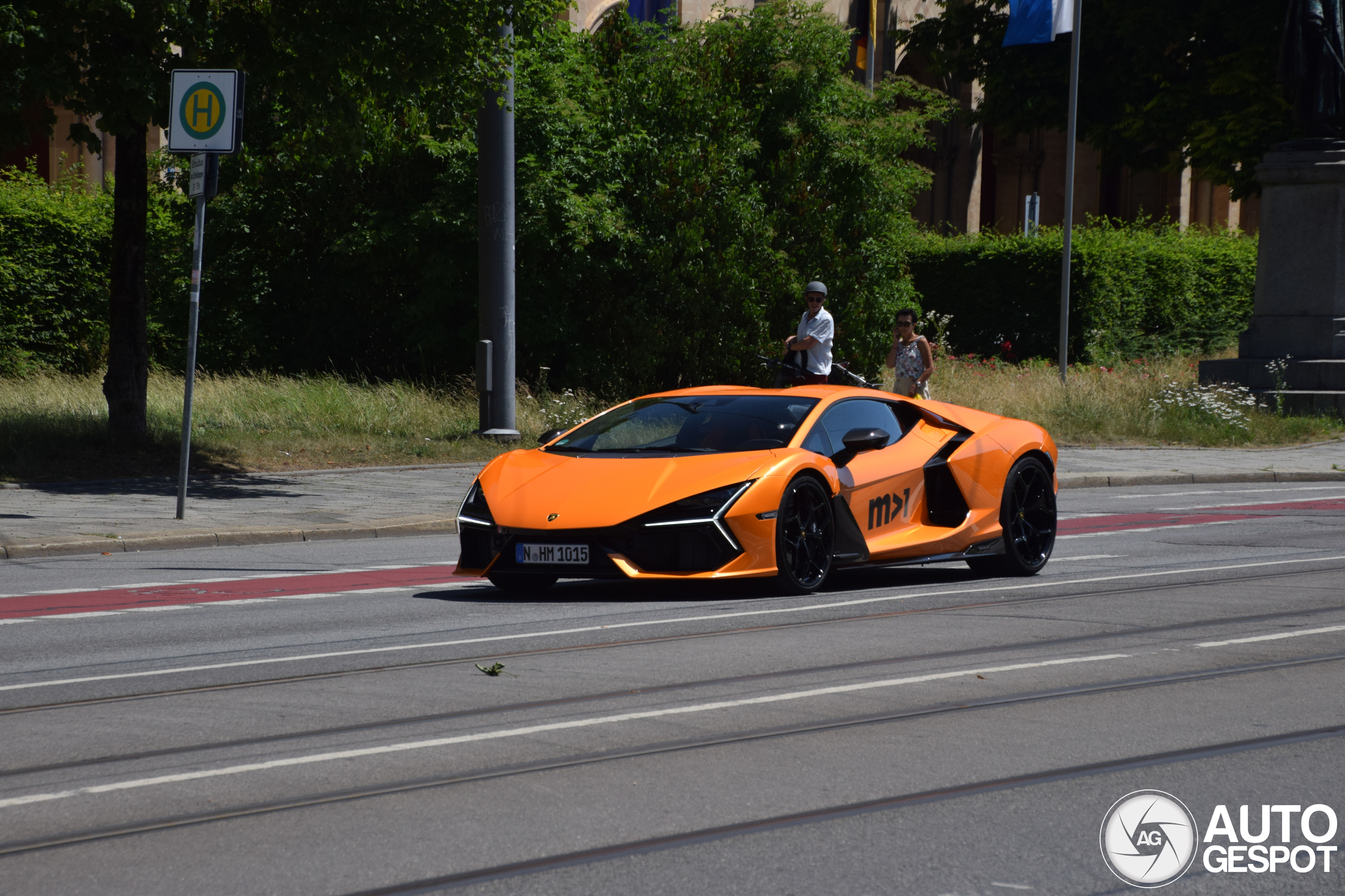 Lamborghini Revuelto