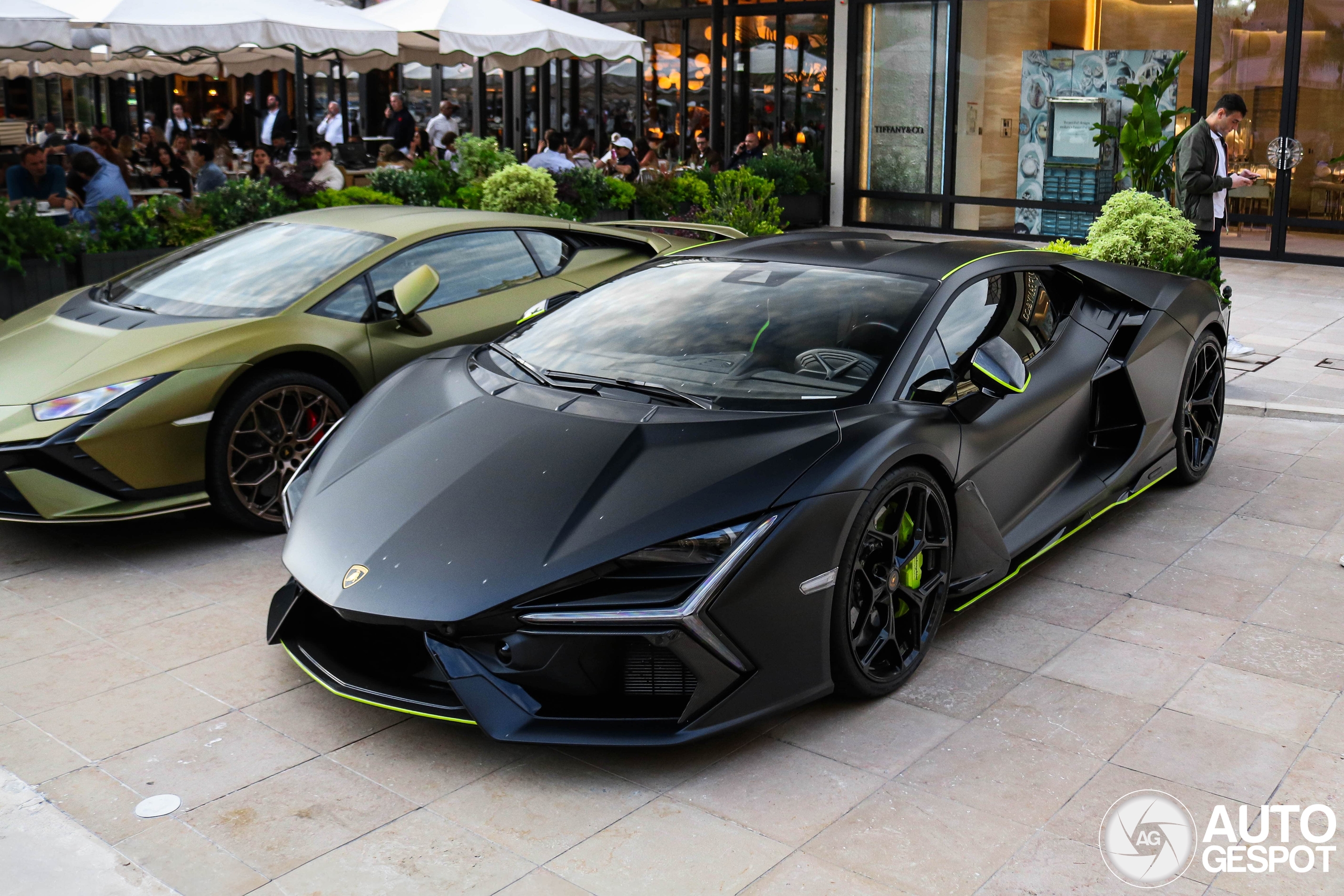 Lamborghini Revuelto