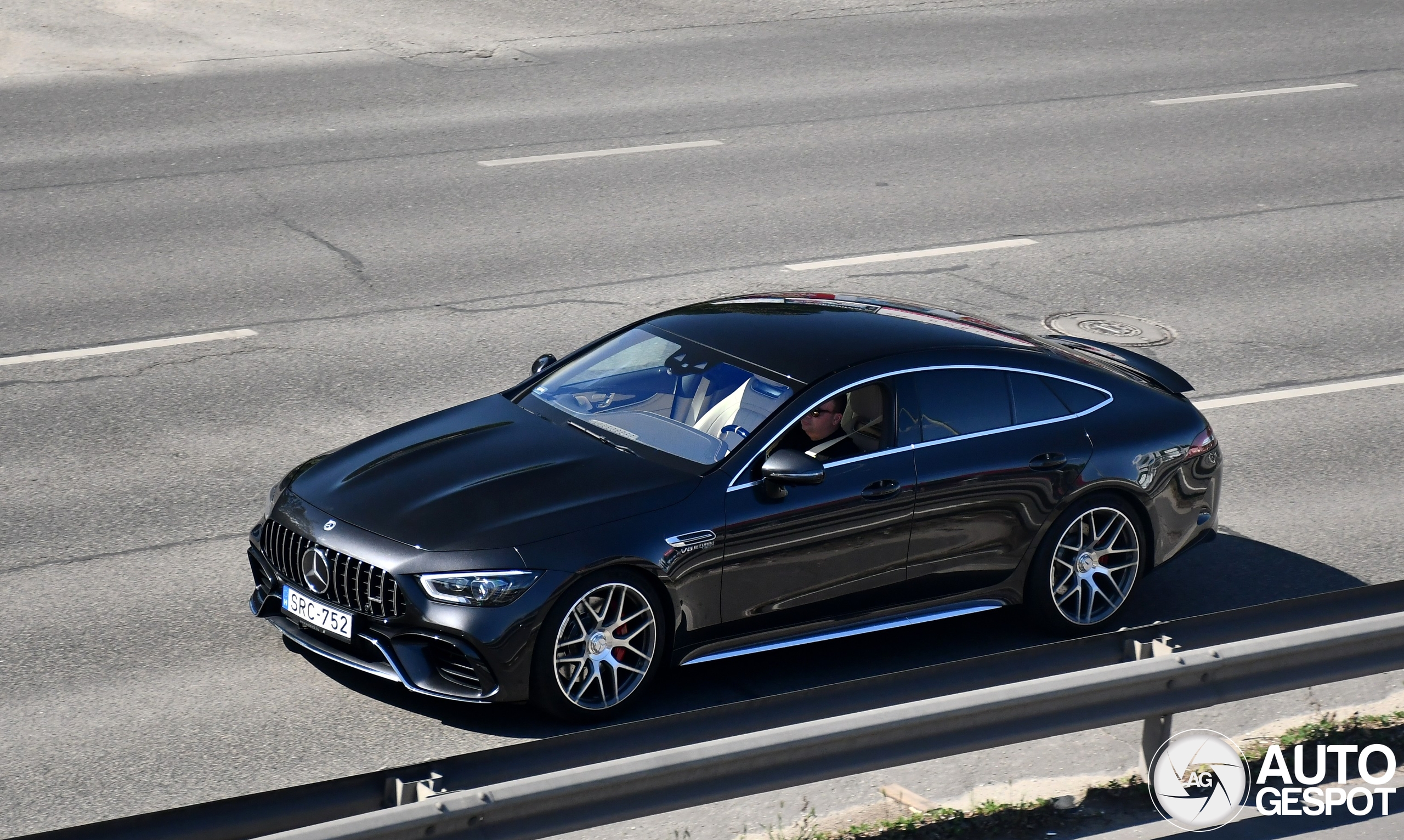 Mercedes-AMG GT 63 X290