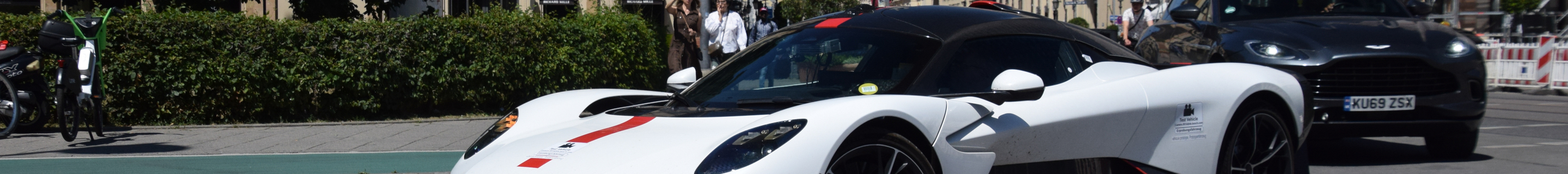 Aston Martin Valhalla