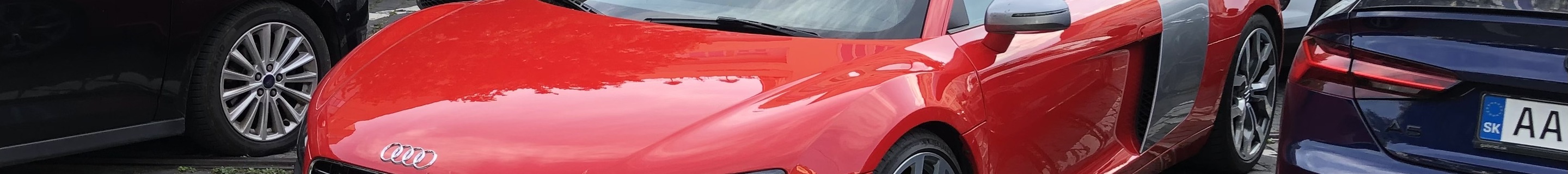Audi R8