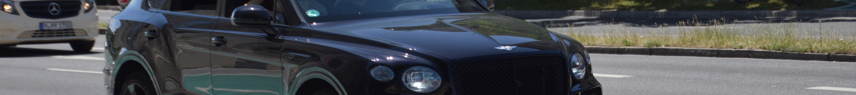 Bentley Bentayga V8 2021 First Edition