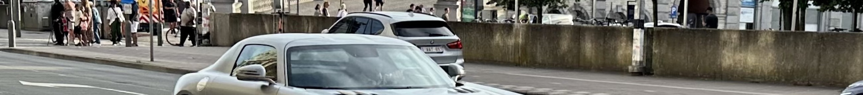 Mercedes-Benz SLS AMG