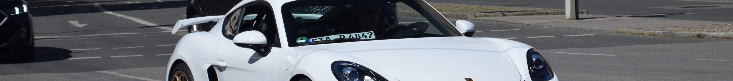 Porsche 718 Cayman GT4