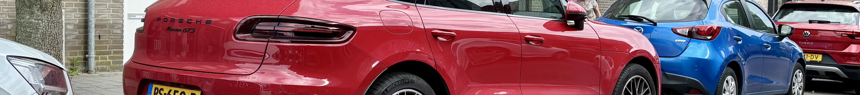 Porsche 95B Macan GTS