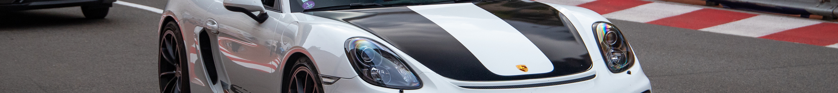 Porsche 981 Cayman GT4