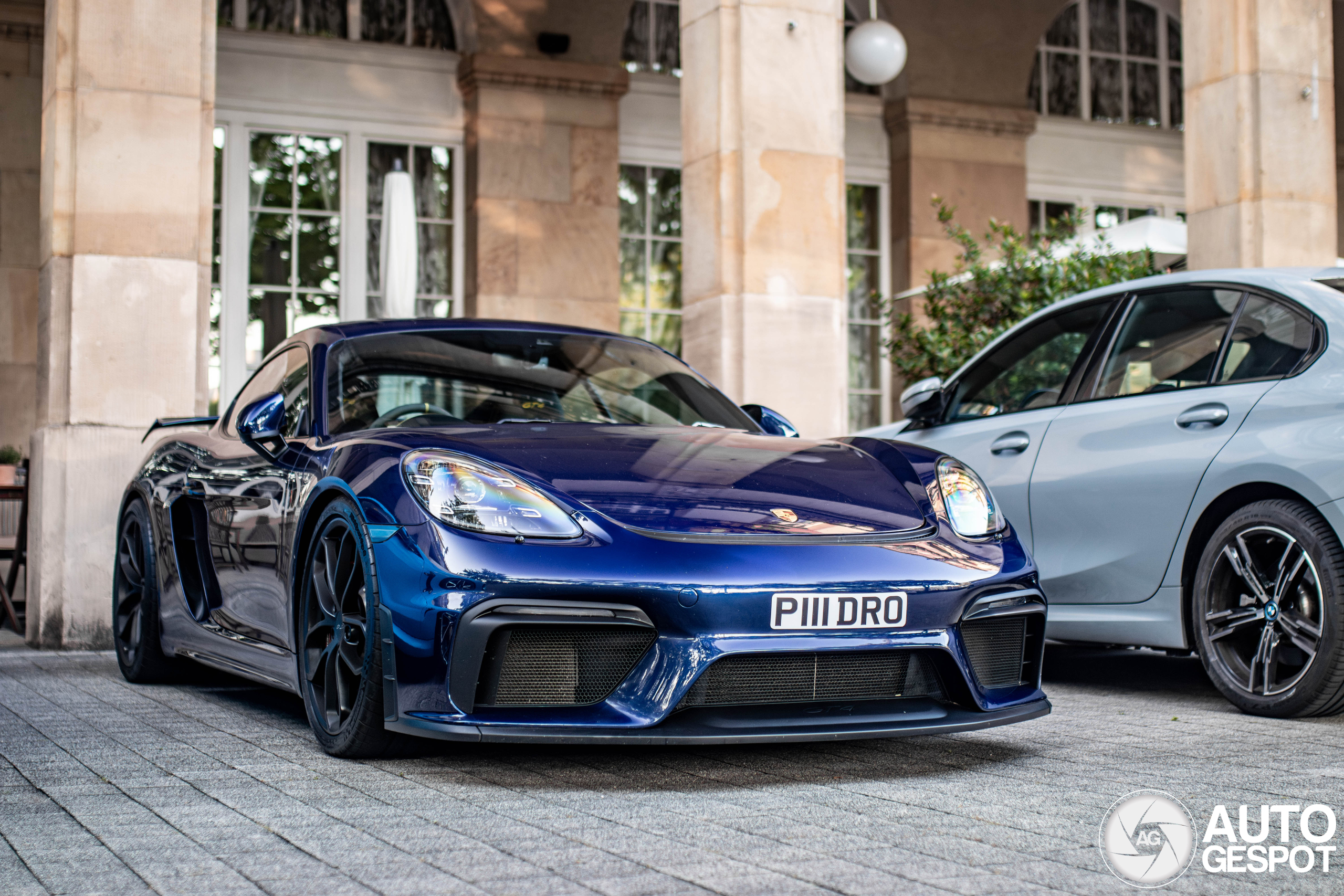Porsche 718 Cayman GT4