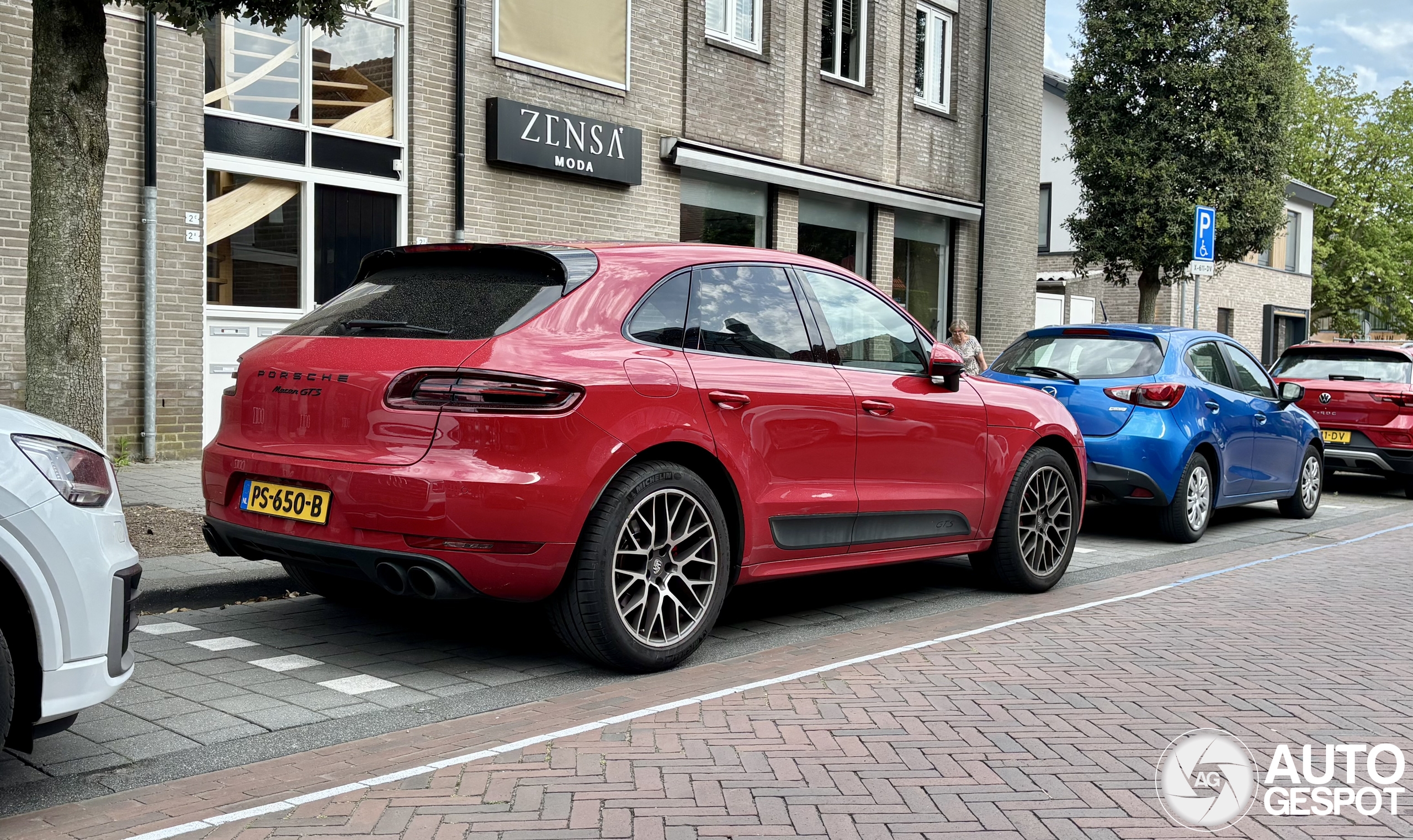 Porsche 95B Macan GTS