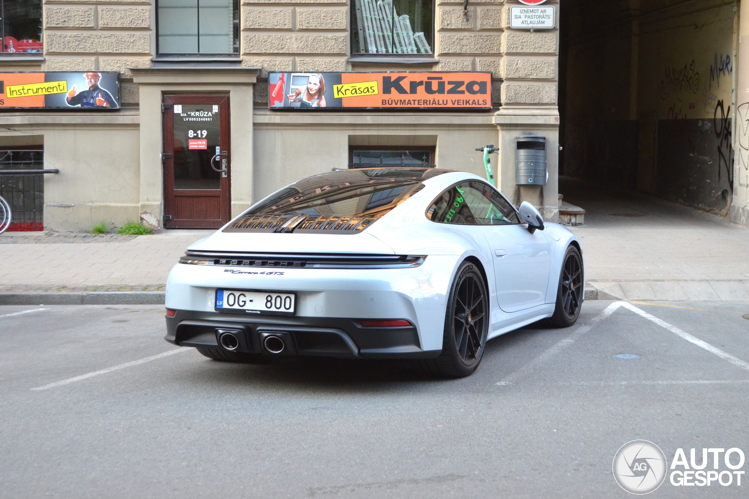 Porsche 992 Carrera 4 GTS MkII