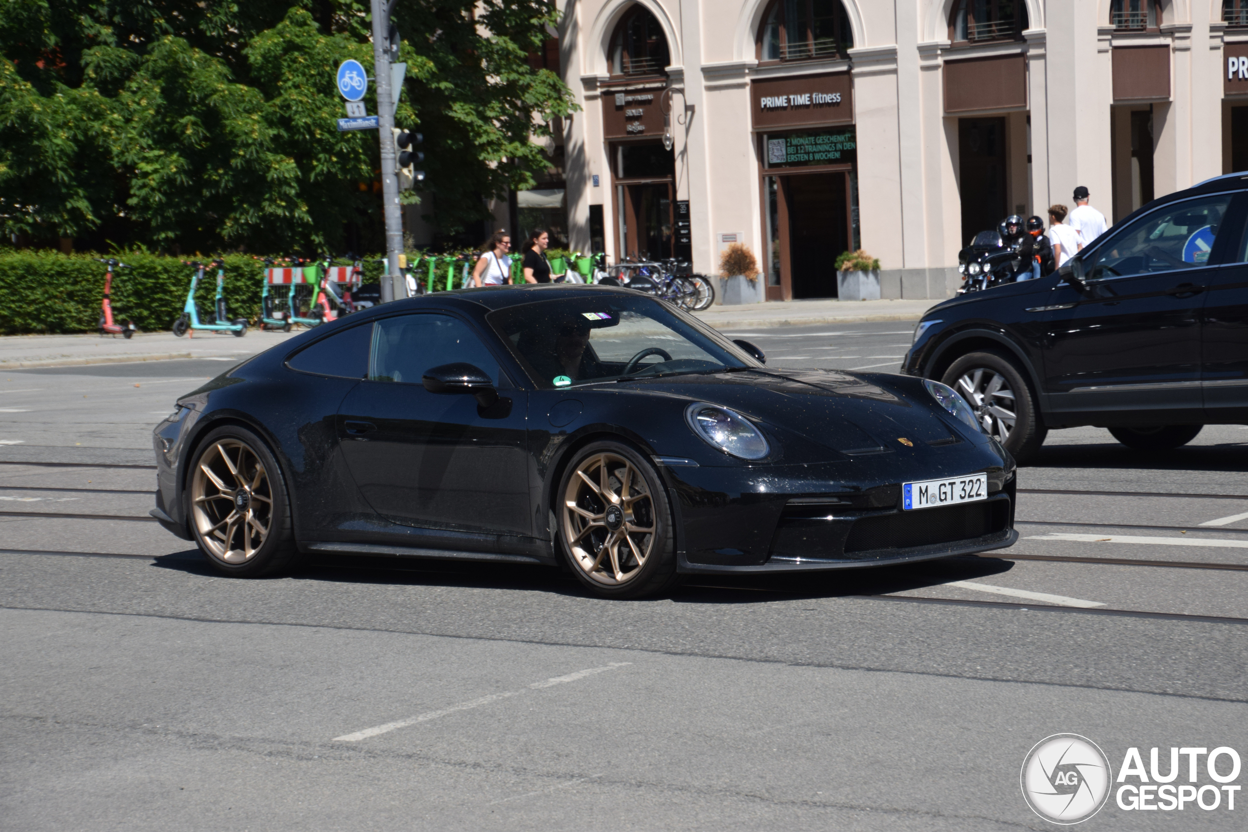 Porsche 992 GT3 Touring