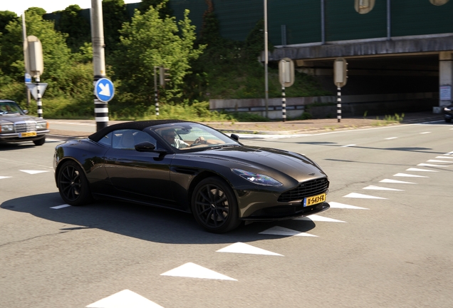 Aston Martin DB11 V8 Volante