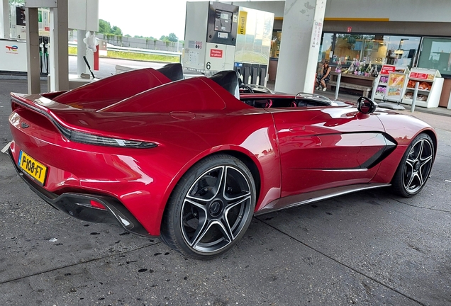 Aston Martin V12 Speedster