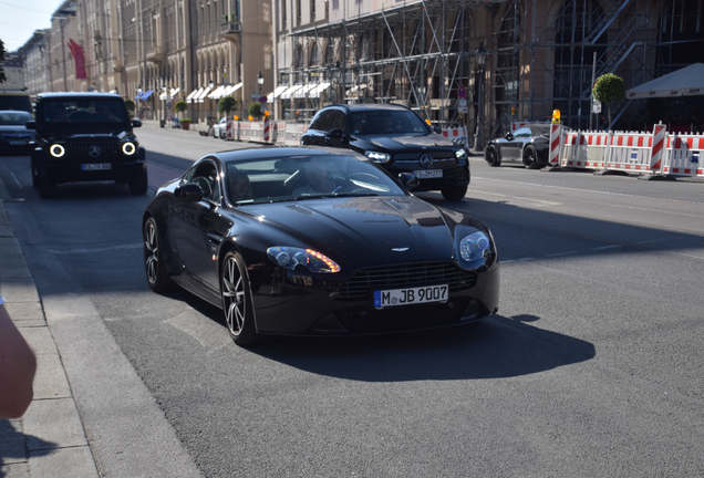 Aston Martin V8 Vantage S