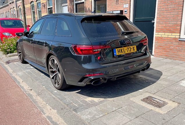 Audi RS4 Avant B9