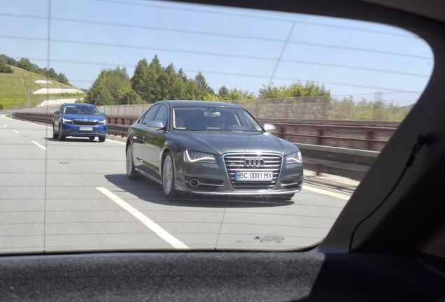 Audi S8 D4