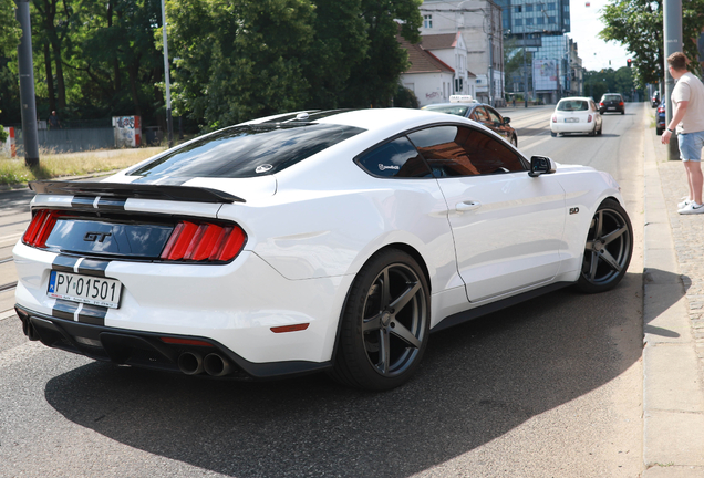 Ford Mustang GT 2015