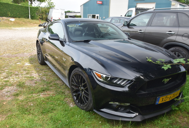 Ford Mustang GT 2015