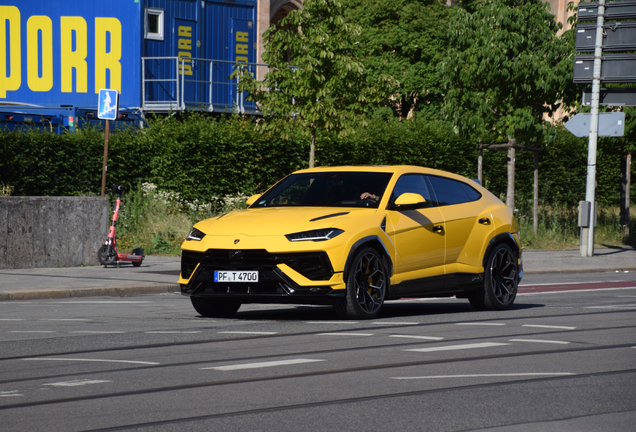 Lamborghini Urus Performante