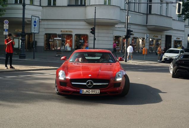 Mercedes-Benz SLS AMG