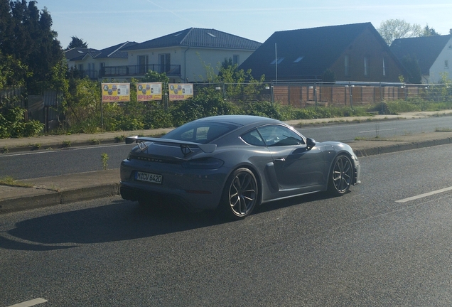 Porsche 718 Cayman GT4