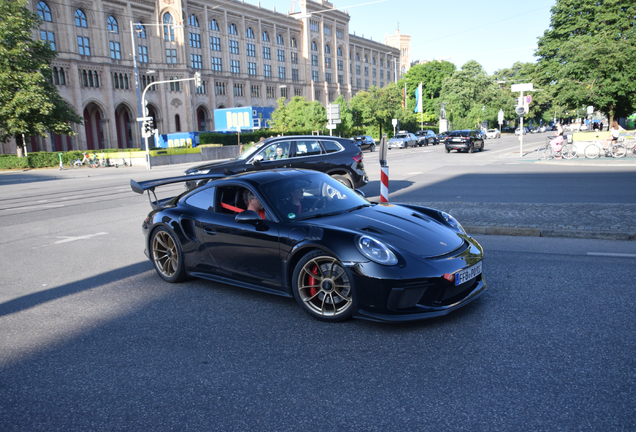 Porsche 991 GT3 RS MkII Weissach Package