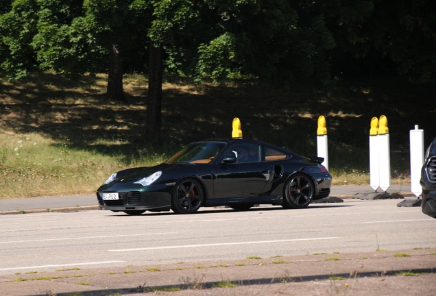 Porsche 996 Turbo
