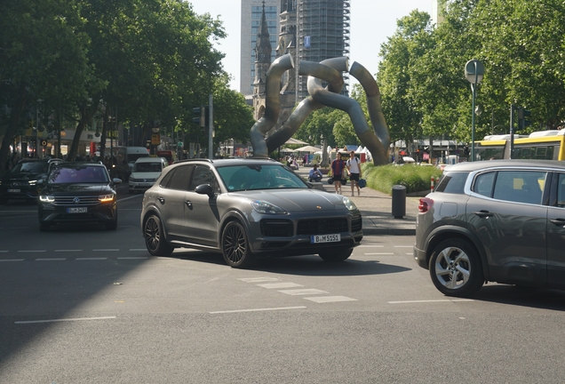 Porsche 9YA Cayenne GTS