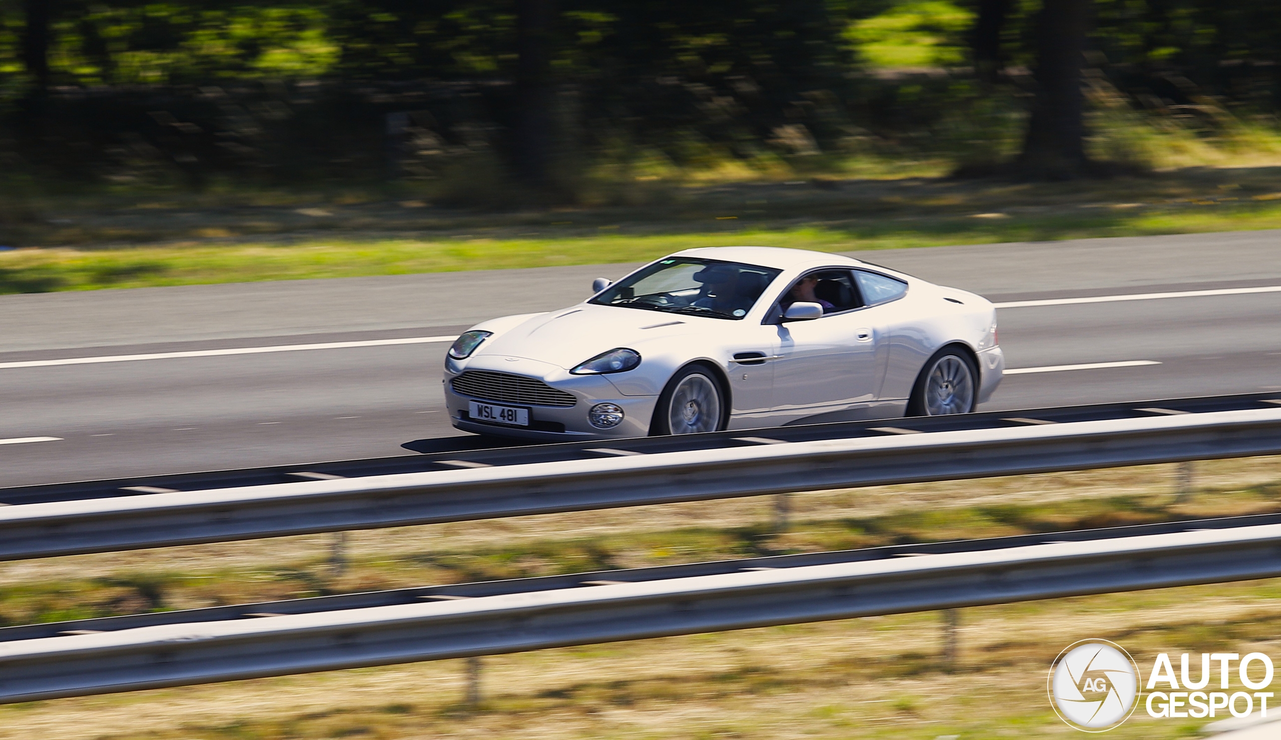 Aston Martin Vanquish