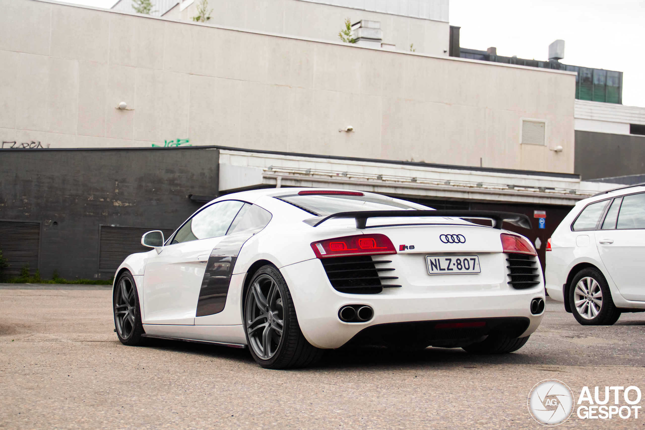 Audi R8