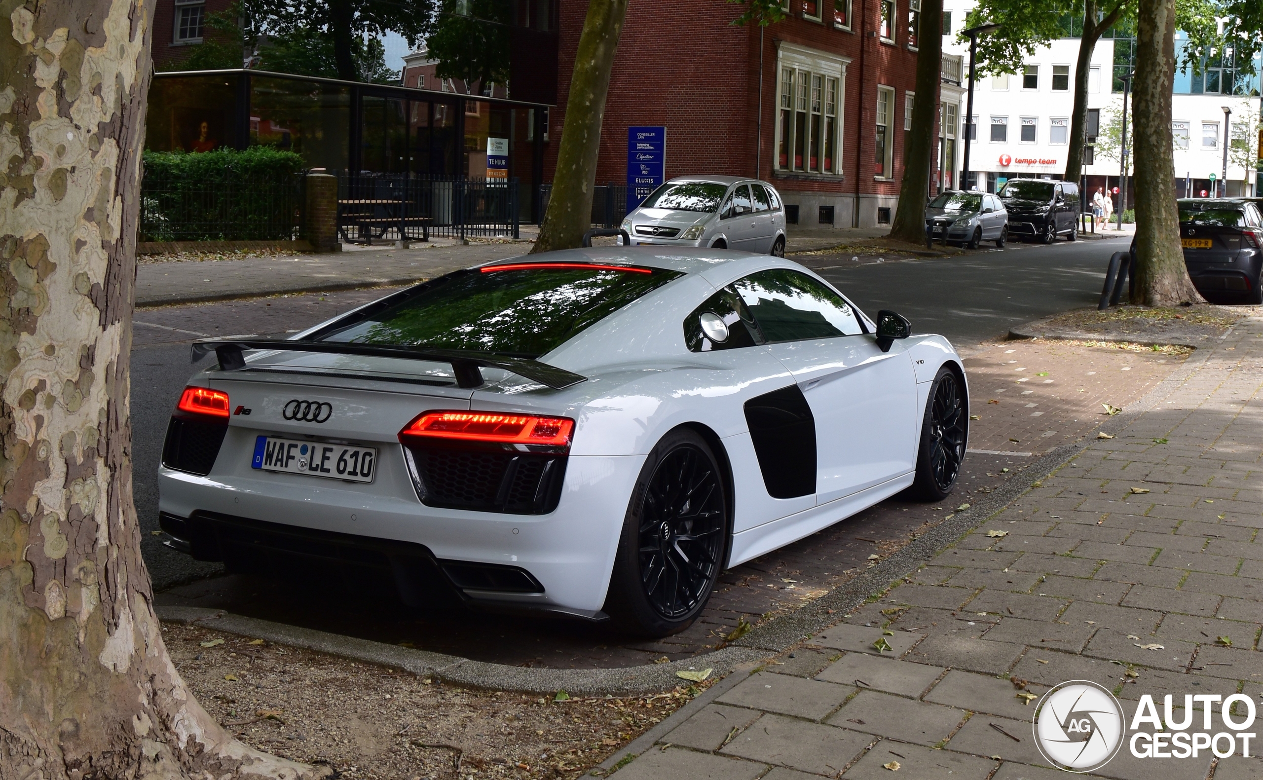 Audi R8 V10 Plus 2015