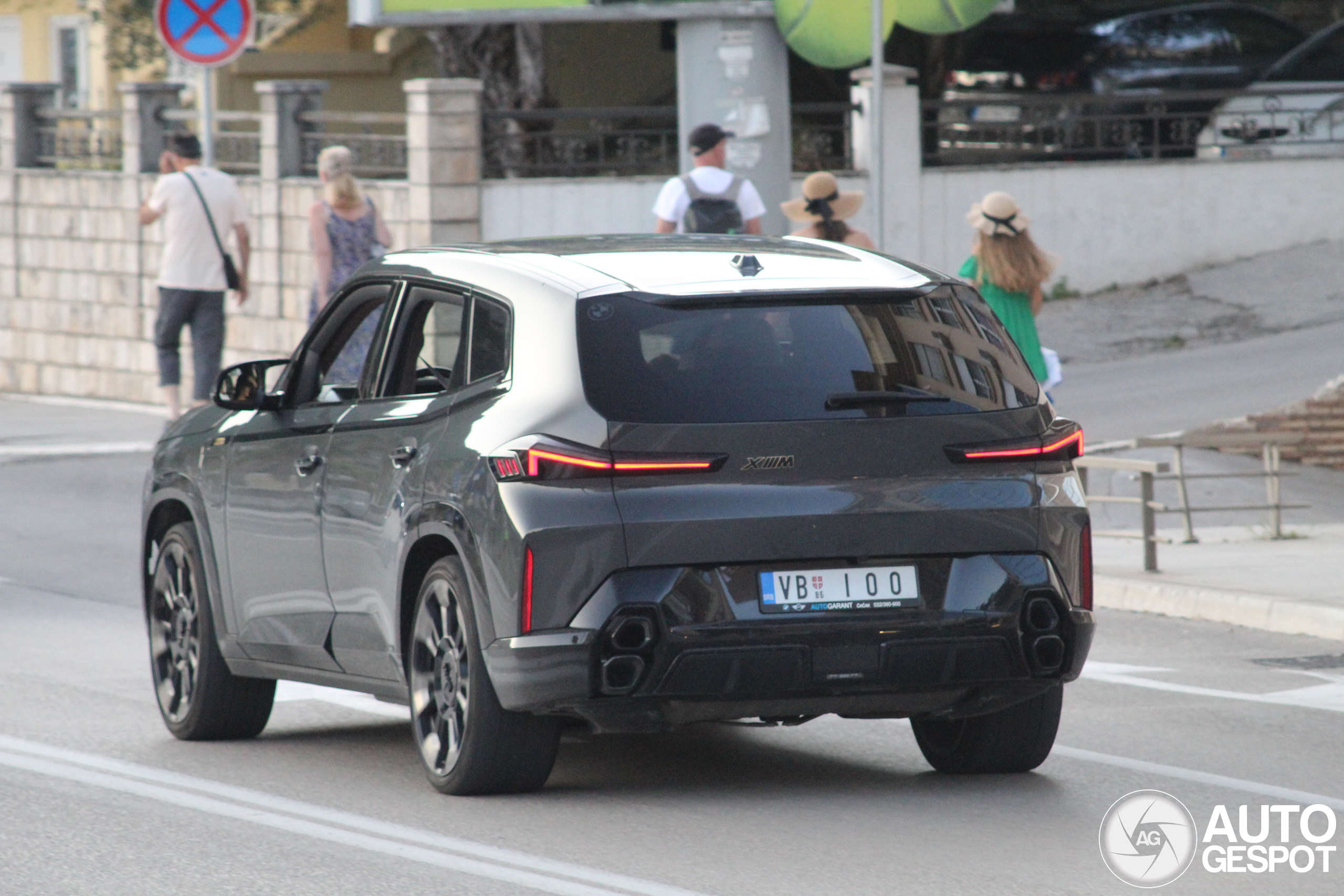 BMW XM G09