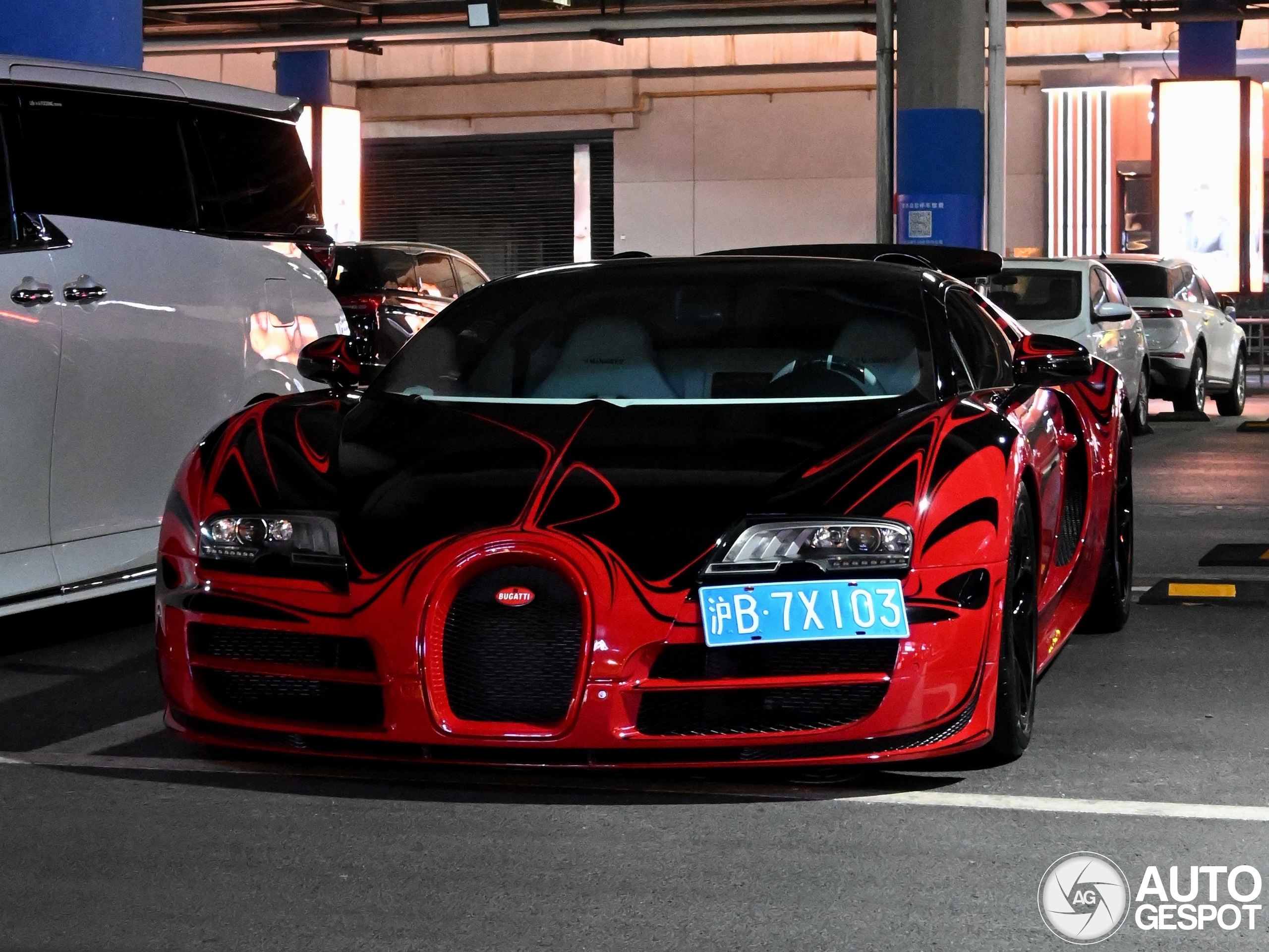 Bugatti Veyron 16.4 Grand Sport Vitesse L'Or Rouge wordt nog altijd vertroeteld in China