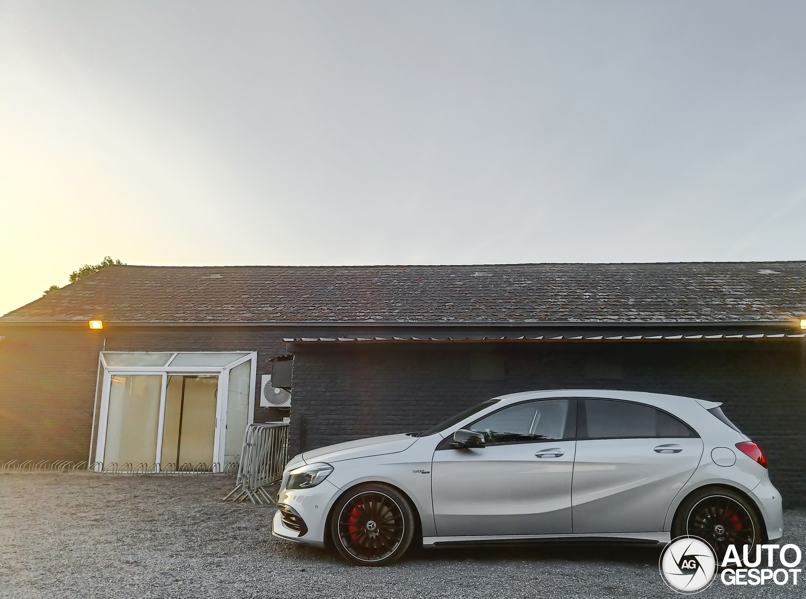 Mercedes-AMG A 45 W176 2015