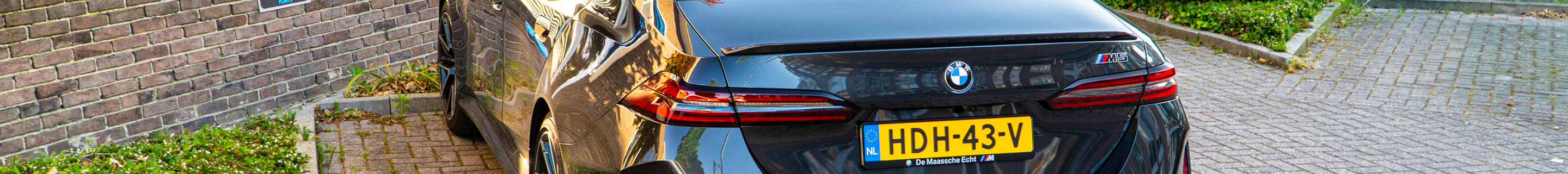BMW M5 G90