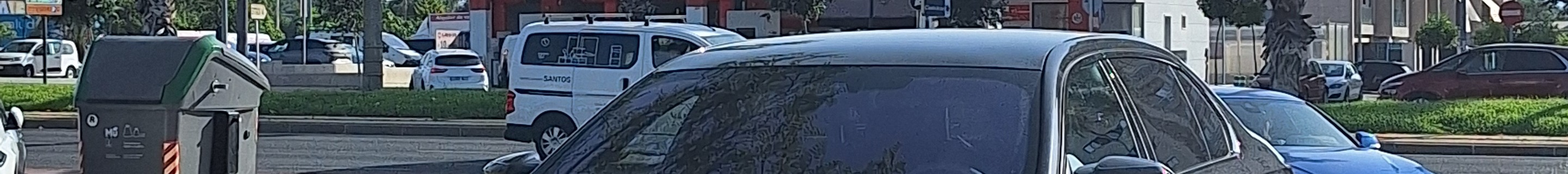 BMW M760e xDrive