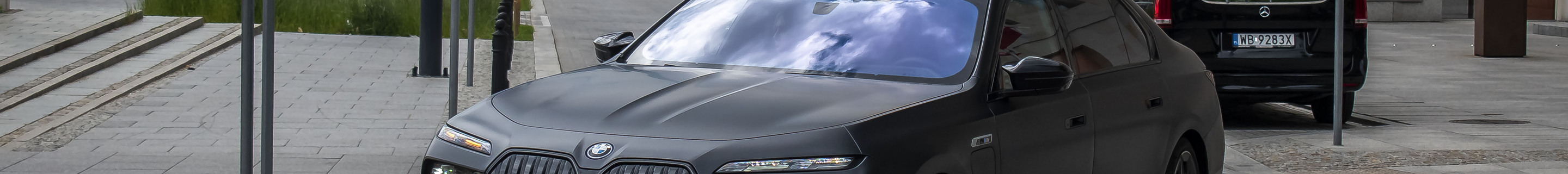 BMW M760e xDrive