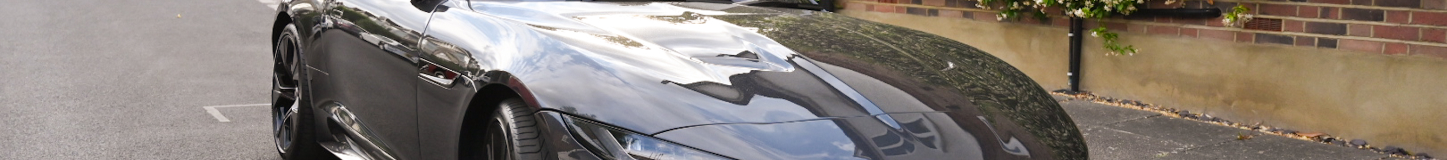 Jaguar F-TYPE P450 75 Coupé