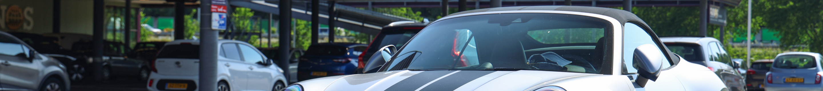 Porsche 992 Carrera 4 GTS Cabriolet MkI