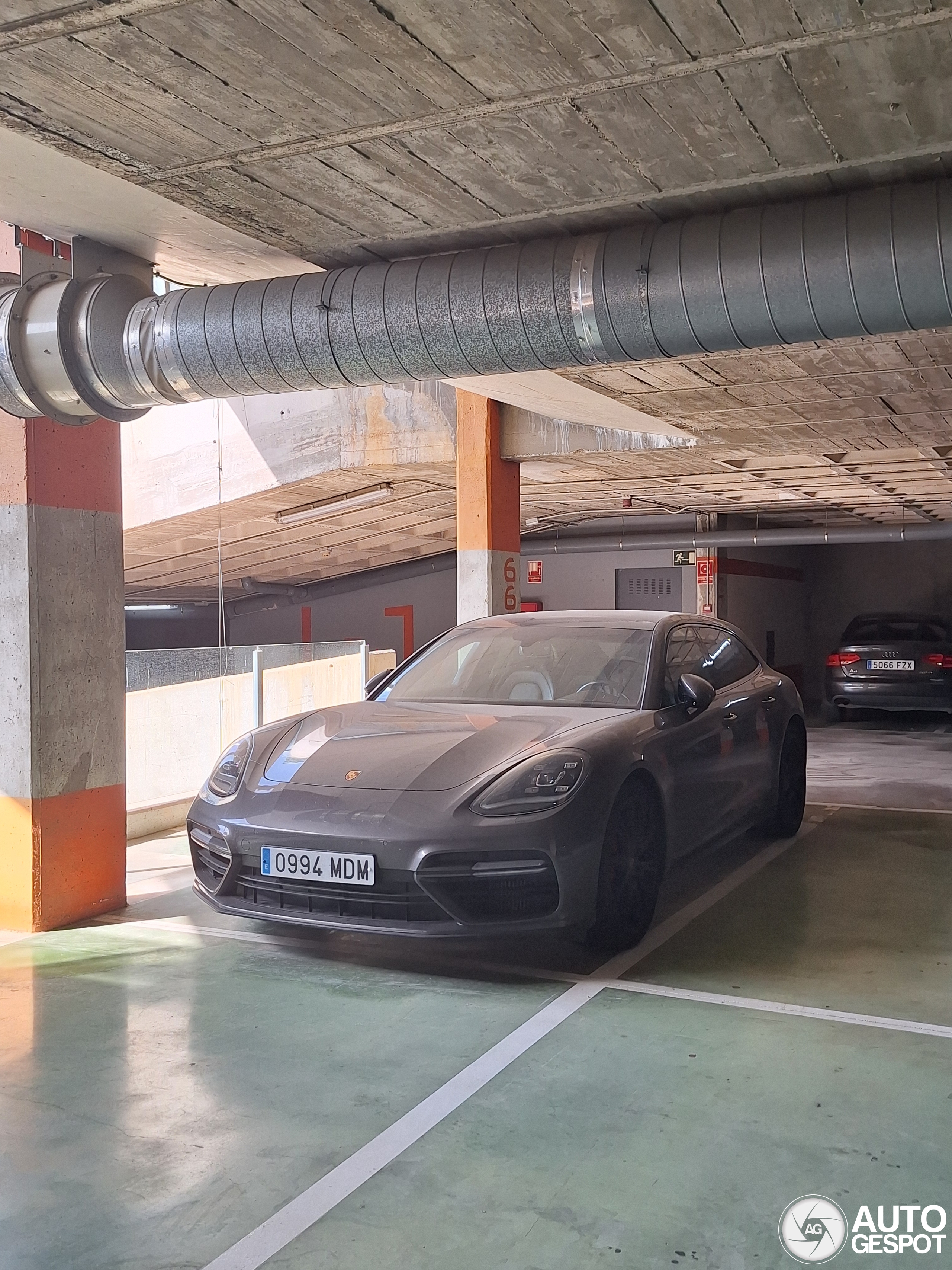 Porsche 971 Panamera Turbo Sport Turismo