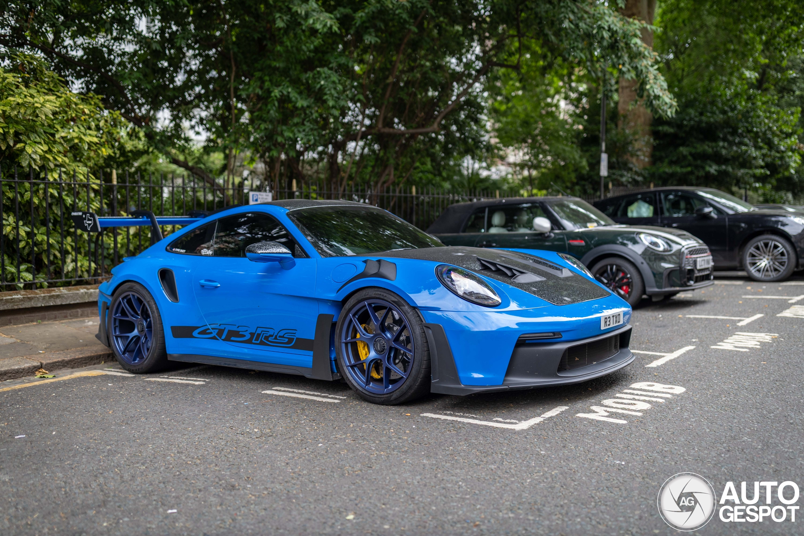 Porsche 992 GT3 RS Weissach Package