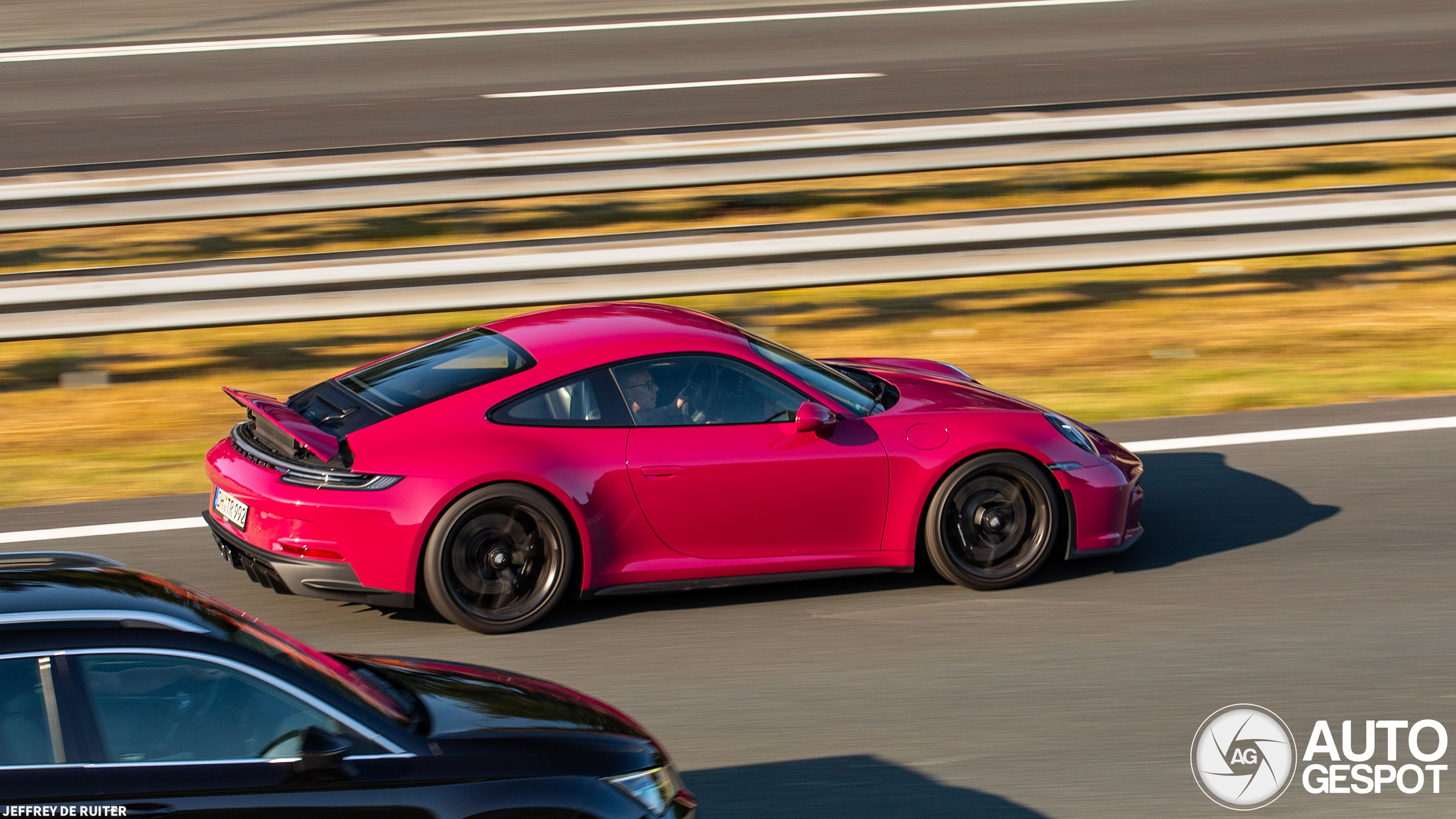 Porsche 992 GT3 Touring